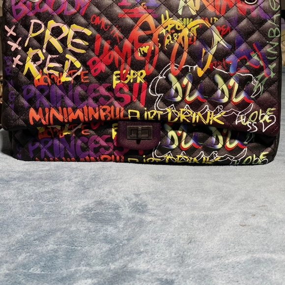 Large Capacity Ladies Chain Printed Crossbody Bags - Picture 9 of 16